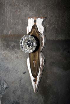 Single Crystal Knob Hanger